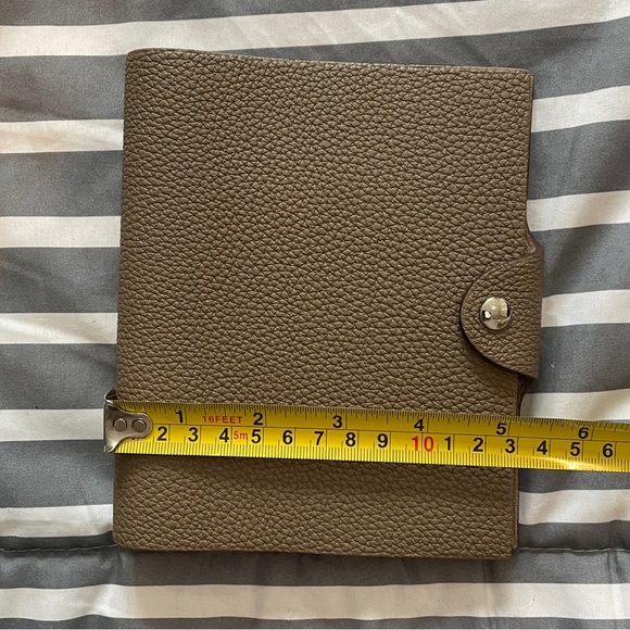 HERMES CALF SKIN PM UYLSSE NOTEBOOK ETOUPE NEW WITH BOX - Picture 10 of 10